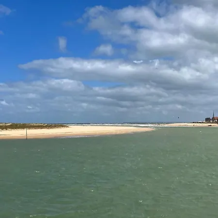 公寓 De Charme A 250m De La 乌尔加特