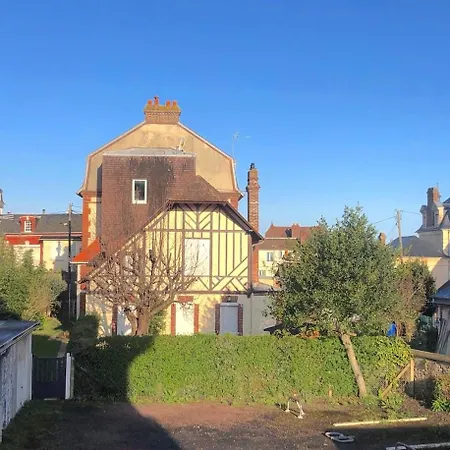 De Charme A 250m De La