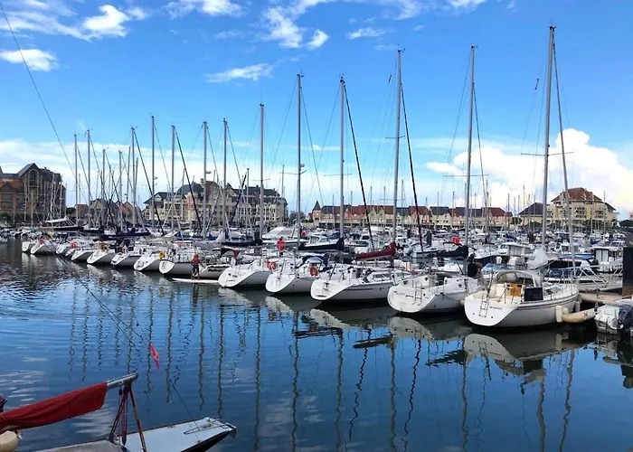 De Charme A 250m De La *