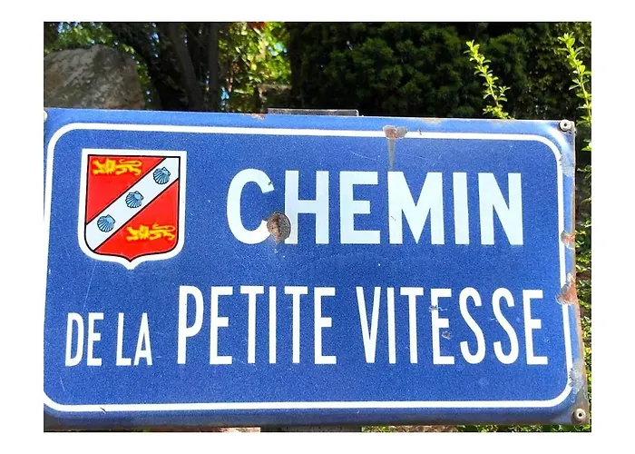 De Charme A 250m De La *