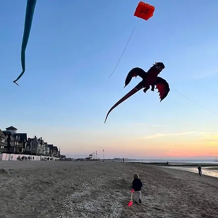 Apartamento De Charme A 250m De La *